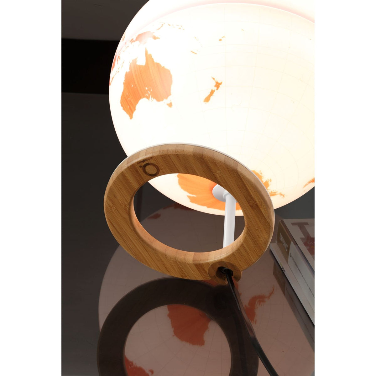 Atmosphere Illuminated Globe Bamboo 25 cm, illuminated